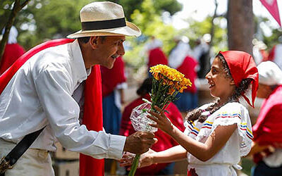 El desfile de los silleteros en Medellín enloqueció al mundo con sus flores