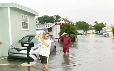 Conjunto de casas móviles en Hialeah sufrió el brutal embate de aguas de Ian