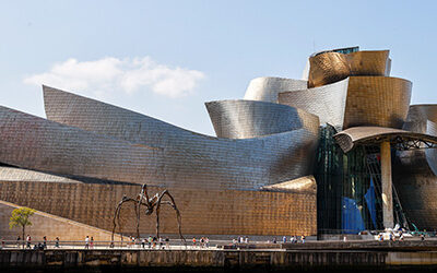 ﻿El museo Guggenheim, ese «buque» de titanio