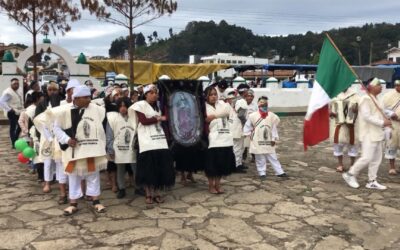 Decenas de indígenas comienzan peregrinación de la Virgen de Guadalupe