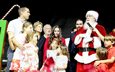 ﻿La navidad ilumina con su árbol y su ciudadela la fiesta de Coral Gables