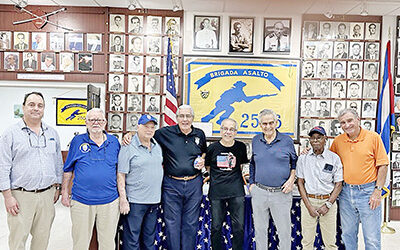 Reunión en la Casa de la Brigada 2506