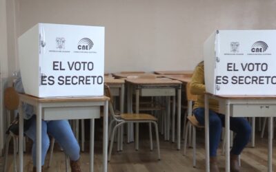 Cierran mesas de votación en Ecuador