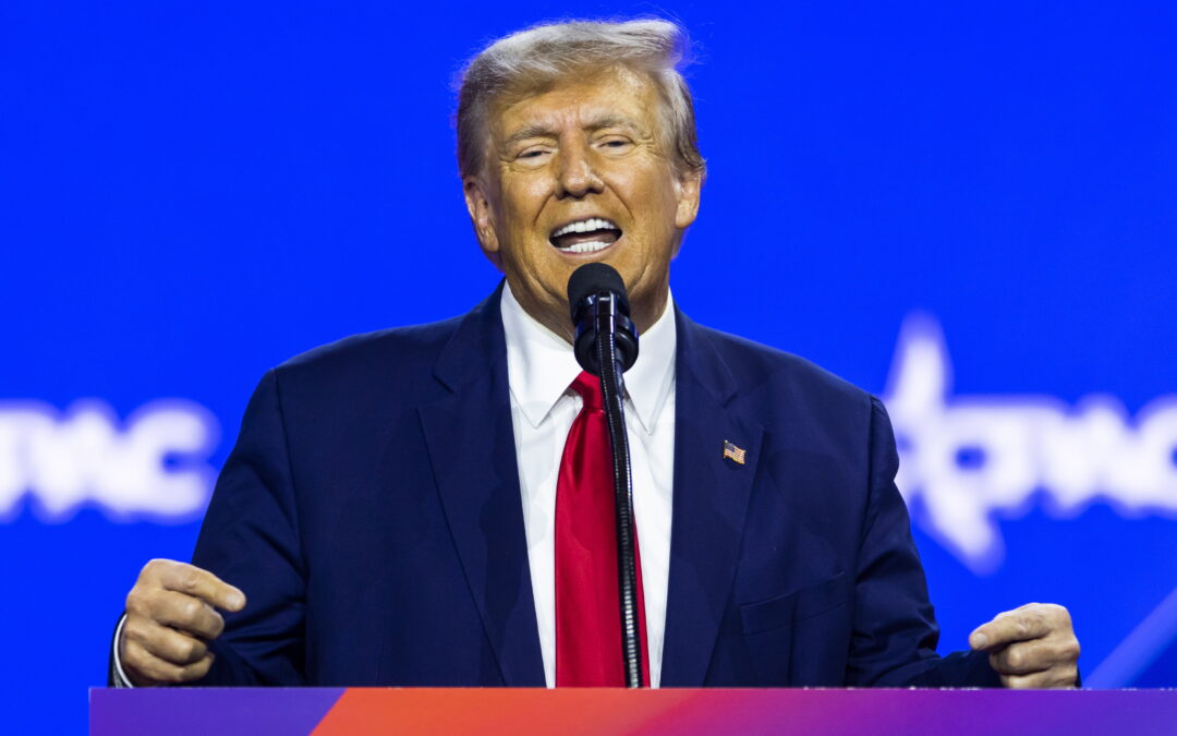 Trump dice que acabará con la ciudadanía automática para hijos de indocumentados
