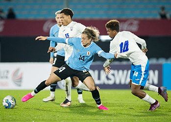 Cuatro futbolistas de Cuba dejan la concentración tras el primer partido en la Copa Oro