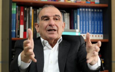 El Gobierno colombiano rechaza ofensas de disidencias de las FARC a exnegociador de paz