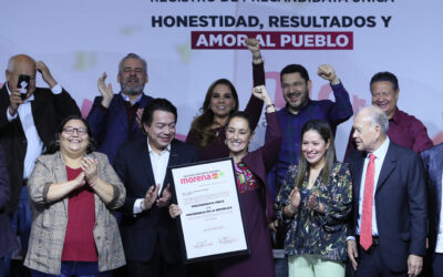 Claudia Sheinbaum se registra como precandidata presidencial del partido de López Obrador