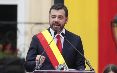 Galán asume como nuevo alcalde de Bogotá con la promesa de construir sobre lo construido