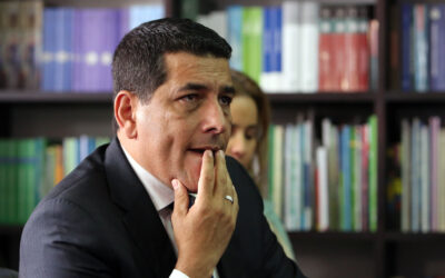 Nuevos alcaldes colombianos apelan a exorcismos y rezos antes de ocupar sus despachos