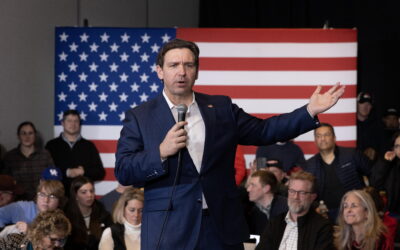 Un Ron DeSantis sin posibilidades abandona las primarias y allana el camino a Trump