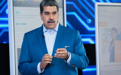 Maduro autoriza la degradación y expulsión de militares implicados en planes conspirativos