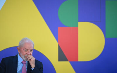 Lula despide al número dos del servicio de inteligencia en medio de un caso de espionaje