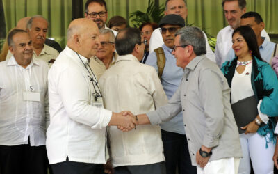 El Gobierno colombiano y el ELN prorrogan seis meses más el cese al fuego bilateral