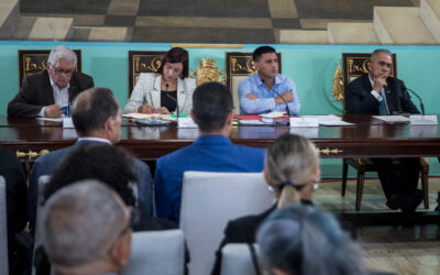 El Parlamento venezolano recibe aportes de académicos y cultores para el calendario electoral