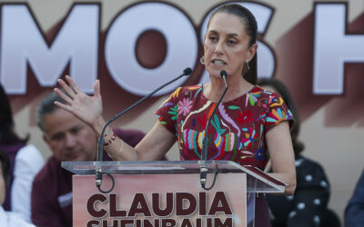 Claudia Sheinbaum critica la reunión y la foto de la opositora Xóchitl Gálvez con Felipe Calderón