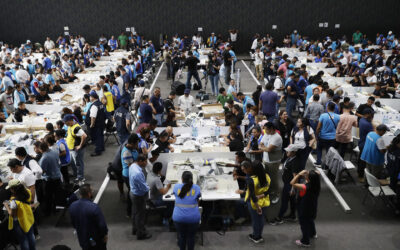 Ente electoral concluye escrutinio de 6 departamentos de El Salvador sin revelar resultado