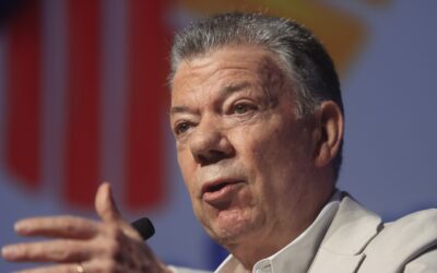 «Lo que ha sucedido en Venezuela es un retroceso», dice el expresidente colombiano Santos