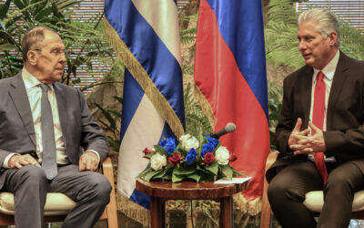 El presidente de Cuba conversa con Lavrov y envía un saludo a su homólogo Putin