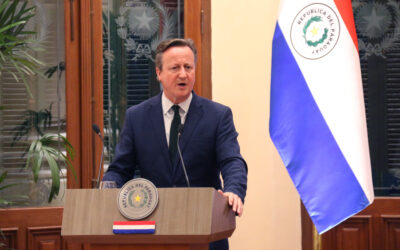 Cameron destaca como «histórica» su visita a Paraguay, que apuesta por estrechar lazos