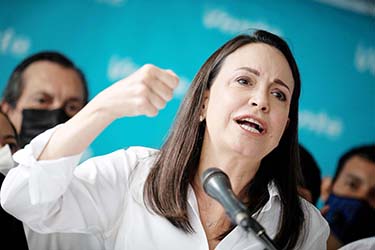 ﻿María Corina reta a Maduro. ﻿“No sea cobarde y  enfrénteme en las urnas”