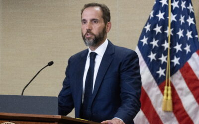 El fiscal que investiga a Trump pide iniciar el juicio por los documentos clasificados el 8 de julio