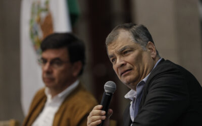 Correa: la izquierda en AL no enfrenta a la derecha sino a sus medios de comunicación