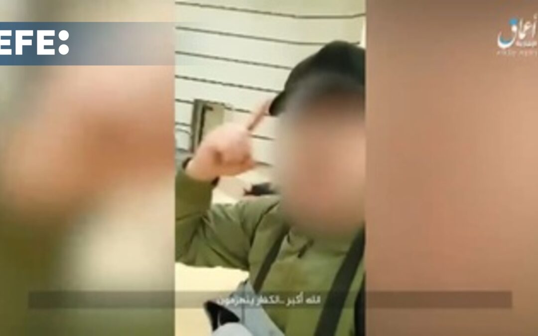 Estado Islámico difunde un video de su masacre en Moscú donde degüellan a un hombre herido