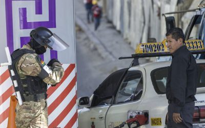 Militares controlan estaciones de combustible en Bolivia para evitar desvío al contrabando