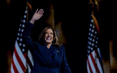 Harris se presenta como el contrapunto a un «Trump sin límites» al aceptar la nominación