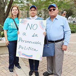 Dicen exiliados en Miami. Ahora lo único que nos queda es sacar a nuestras familias de Venezuela