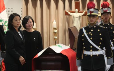 Miles de personas acuden al velorio de Alberto Fujimori en segundo día de honras fúnebres