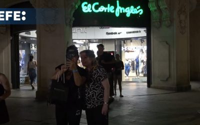 Los barceloneses se despiden del emblemático El Corte Inglés de Portal l’Àngel