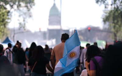 Oposición en Argentina impulsa ratificación en el Parlamento de la ley vetada por Milei