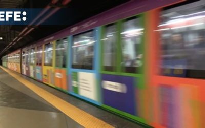 El metro de Roma promueve la lectura con citas de la ‘Odisea’ o ‘Pinocho’ en sus vagones