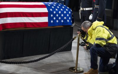 Cientos se acercan a la capilla ardiente del expresidente Jimmy Carter en Atlanta