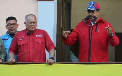 Maduro afirma que se prepara «permanentemente» para una «lucha armada» por la «democracia»