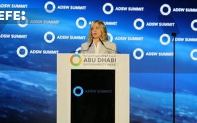 Abu Dabi cierra cumbre sostenible sacando músculo en renovables y con atención en África