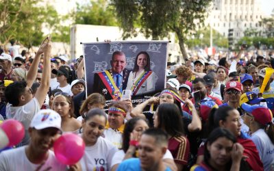 Machado denuncia una «operación cruel» del chavismo contra la familia de González Urrutia