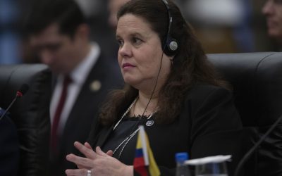 Dimite ministra chilena de Defensa en plena polémica por fallida compra de casa de Allende