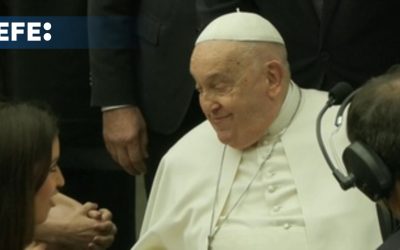 El papa Francisco agradece las oraciones por él en un mensaje desde el hospital