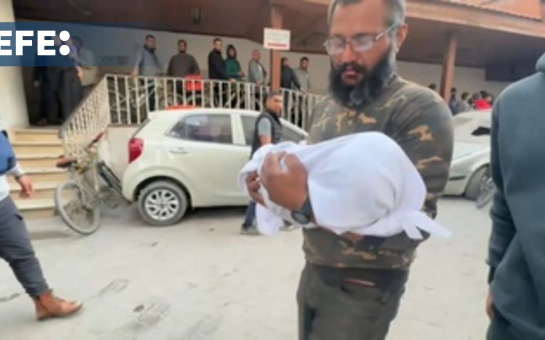 Al menos 31 muertos, incluidos niños, tras un bombardeo israelí contra una escuela en Gaza