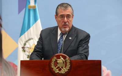 Fiscalía de Guatemala allana un puerto por denuncia contra el presidente y su hermano