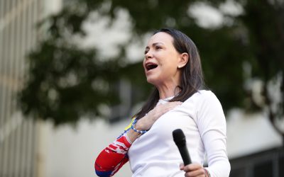 Machado dice que la salida de asilados demuestra «vulnerabilidades del régimen» de Maduro