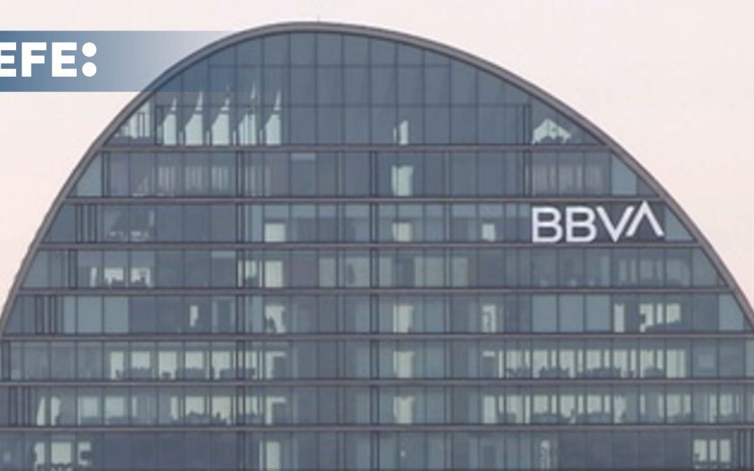 El Gobierno lanza una inédita consulta pública sobre la opa del BBVA al Sabadell