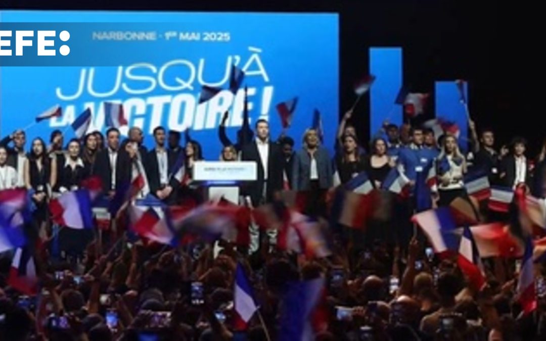 Le Pen quiere hacer de las municipales de 2026 su trampolín para conquistar el poder