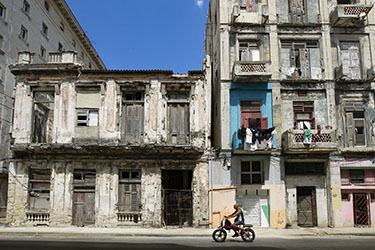 ﻿La construcción de viviendas en Cuba cayó un 54 % anual en 2024