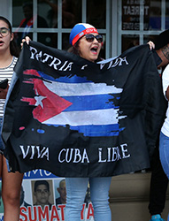﻿A 4 años de las protestas del 11 de julio. ﻿Tronó fuerte himno de ‘Patria y Vida’ en Miami