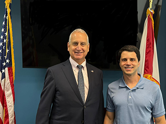 Tomás, hijo de Uribe denuncia en Miami. Petro y las FARC son los autores del magnicidio del senador Miguel Uribe Turbay