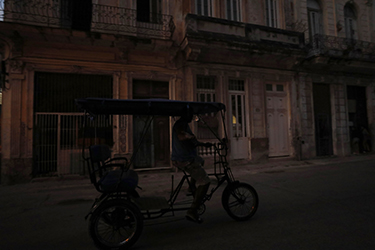 ﻿La mitad de Cuba sufrió apagones simultáneos el fin de semana