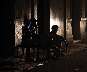 ﻿‘Si te aferras, te mueres de infarto’: los cubanos se resignan ante el colapso eléctrico